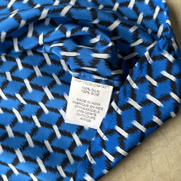 JOIE 3/4 slv printed silk shirt - Picture 6 of 7